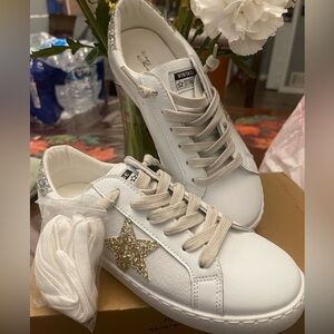 Vintage Havana White Sneakers with Gold Star Accent